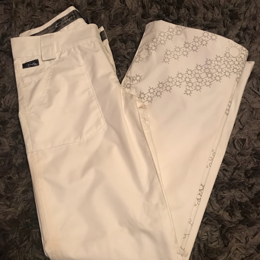 Oakley women snowboarding and ski pants.